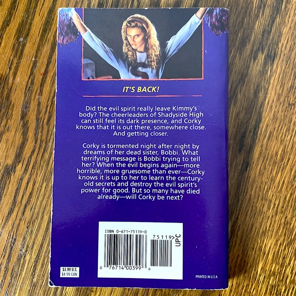 🎃2 R.L. Stine Cheerleader Series Books🎃 RETRO 1992 and 1994 - Picture 6 of 10